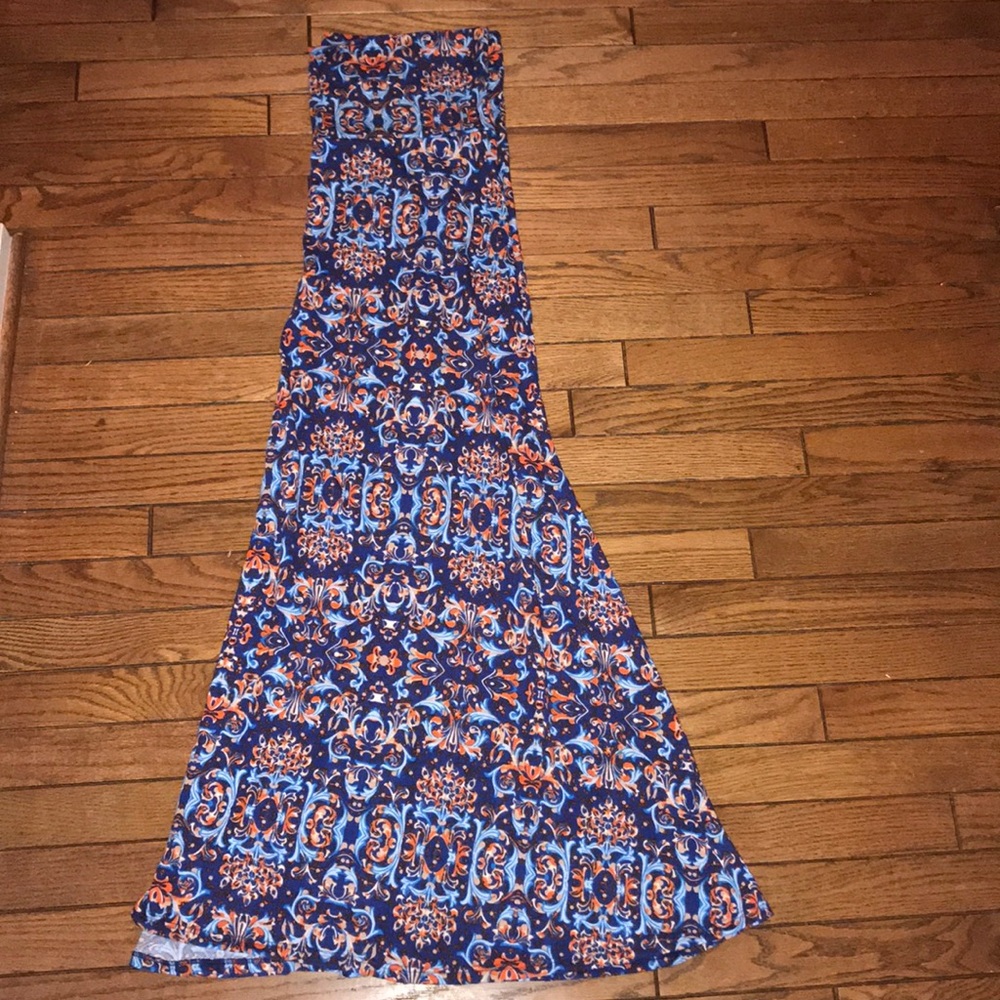 Large LulaRoe Maxi Skirt